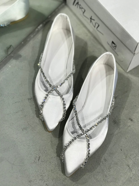 VOGUE BEYAZ SATEN TAŞLI BABET